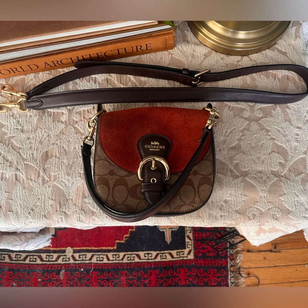 Coach Kleo compact crossbody suede and leather shoulder bag - Picture 11 of 12